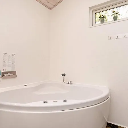 8 Person In Tatil Evi Hals